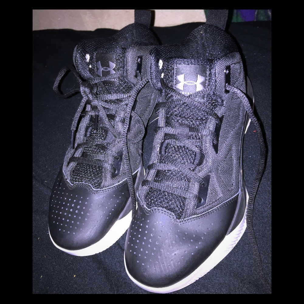 Under Armour basketball shoes🏀